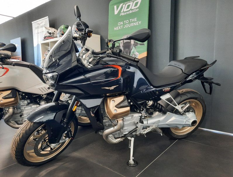 MOTO GUZZI V100  MANDELLO