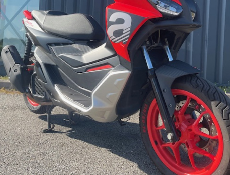 APRILIA SR GT 125 SPORT - GARANTIE 1 AN - 1ERE MAIN