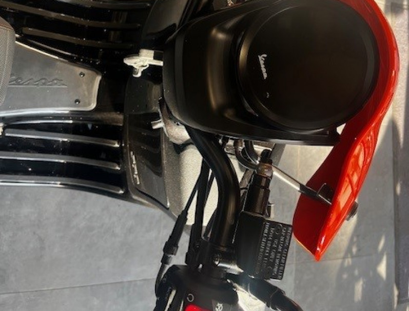 VESPA GTV 300