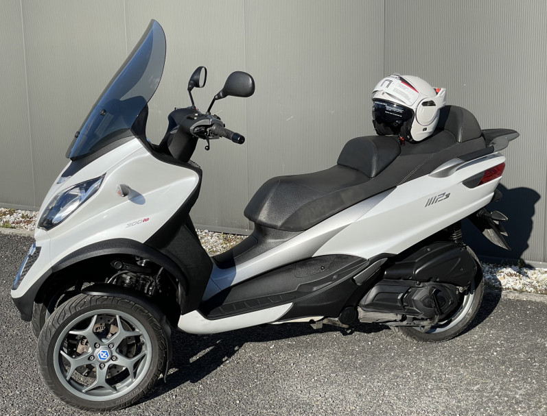 PIAGGIO MP3 300 LT ABS business
