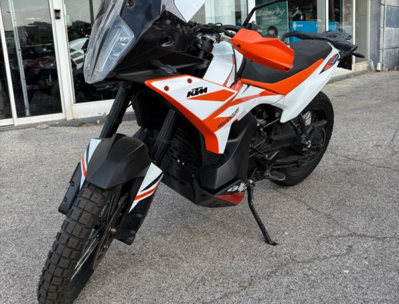 KTM 890 ADVENTURE