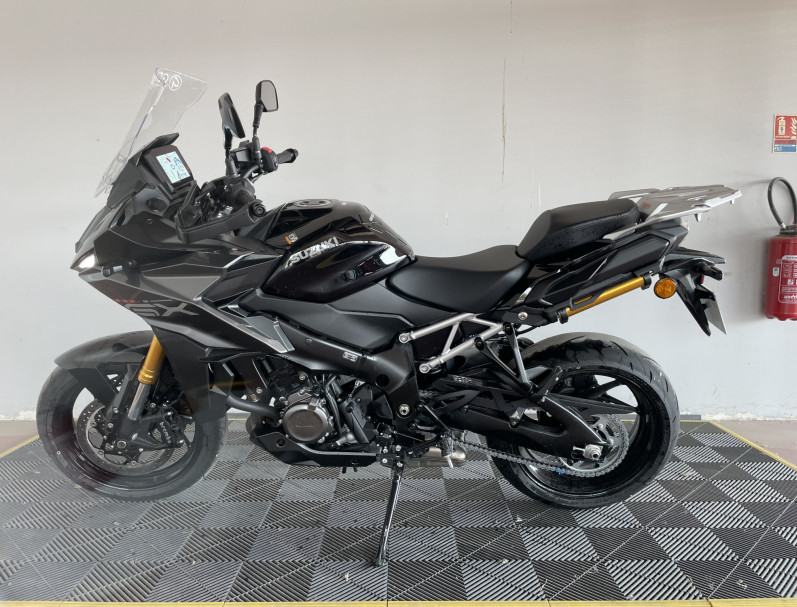 SUZUKI GSX-S 1000 GX / GSX1000GX