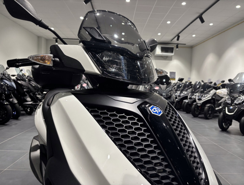 PIAGGIO MP3 300 YOURBAN / Garantie 