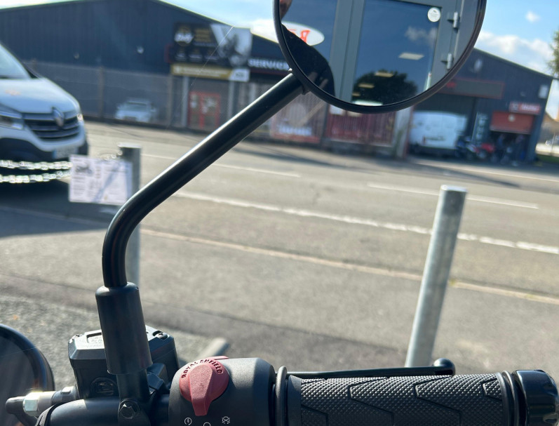 ROYAL ENFIELD GUERILLA 450