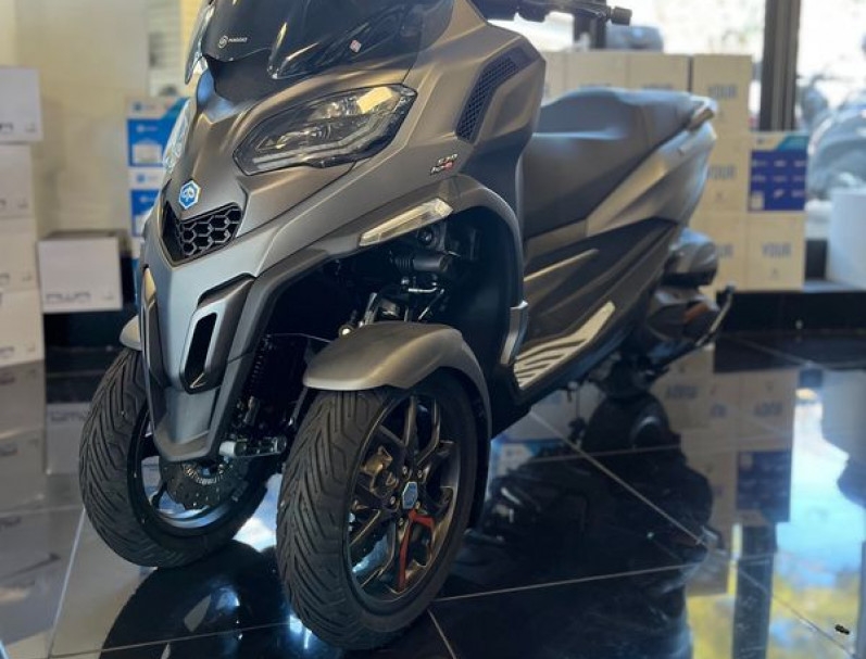 PIAGGIO MP3 530 HPE 290 KMS ETAT NEUF 2025