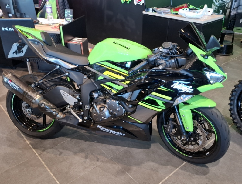 KAWASAKI ZX-6R 636