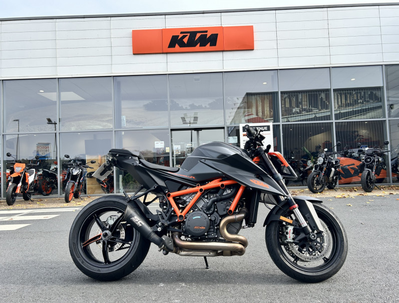 KTM 1290 SUPER DUKE R