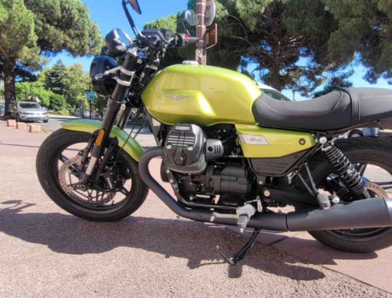 MOTO GUZZI V7 SPORT