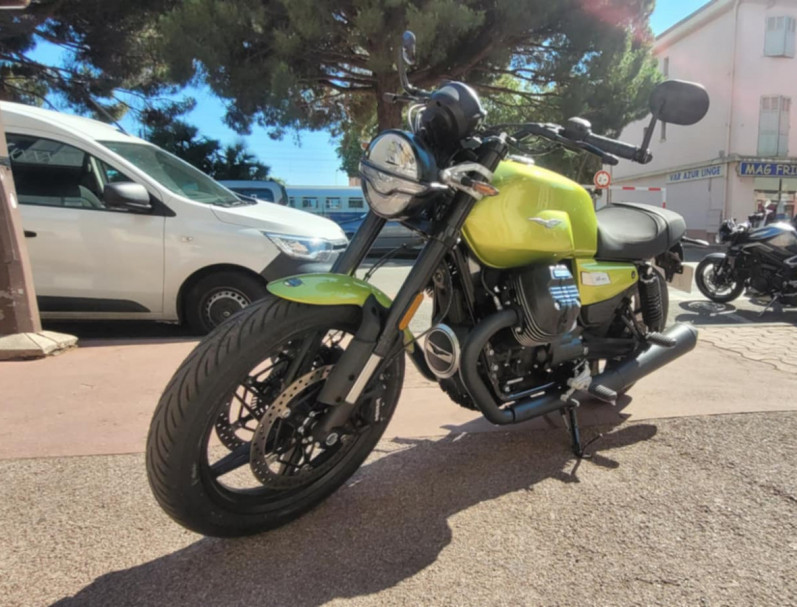 MOTO GUZZI V7 SPORT