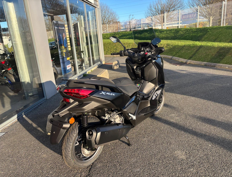 YAMAHA XMAX 300 Tech Max