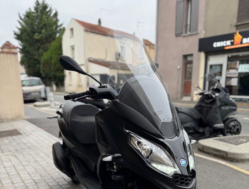 PIAGGIO MP3 300 HPE SPORT ABS ASR