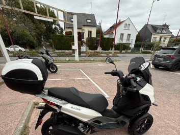 PIAGGIO MP3 310 HPE 2025 seulement 270 km