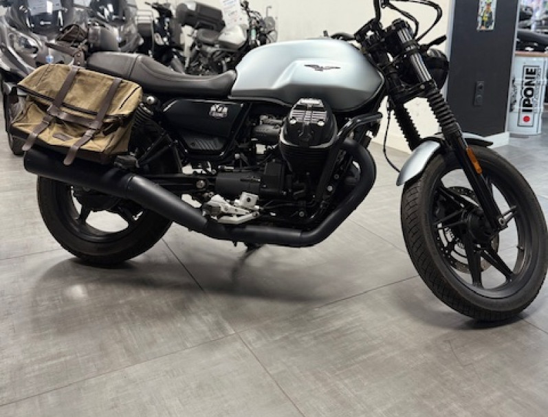 MOTO GUZZI V7 STONE III E5 2023