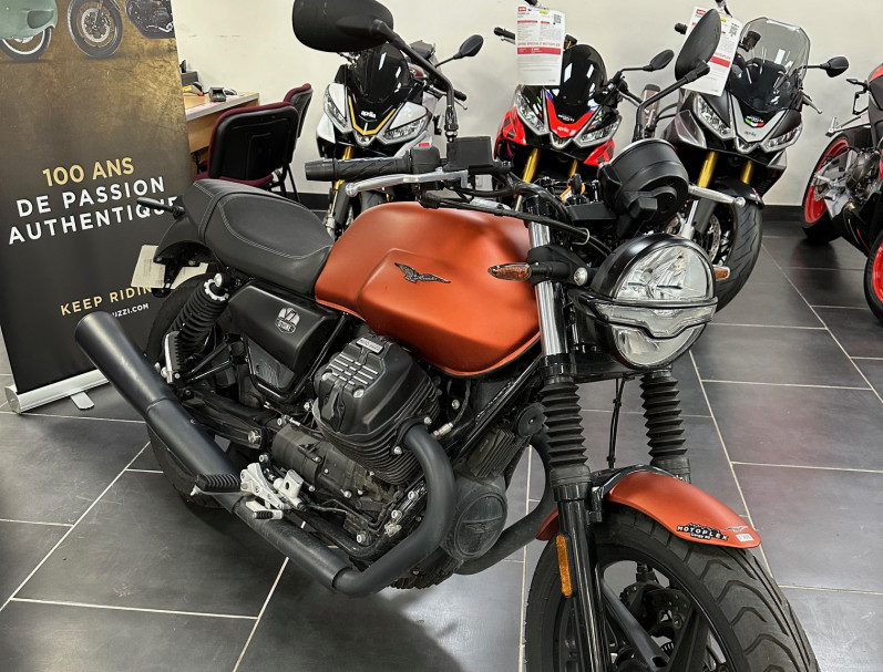MOTO GUZZI V7 IV (850 cm3)
