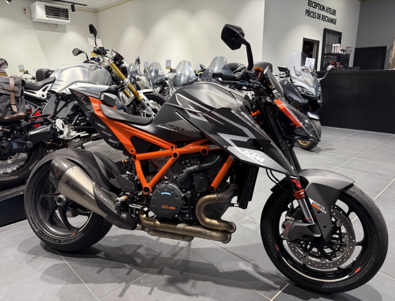 KTM 1290 SUPER DUKE RR / 1290 SUPERDUKE RR