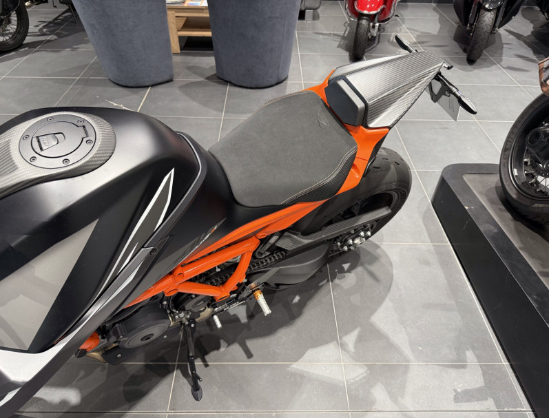 KTM 1290 SUPER DUKE RR / 1290 SUPERDUKE RR