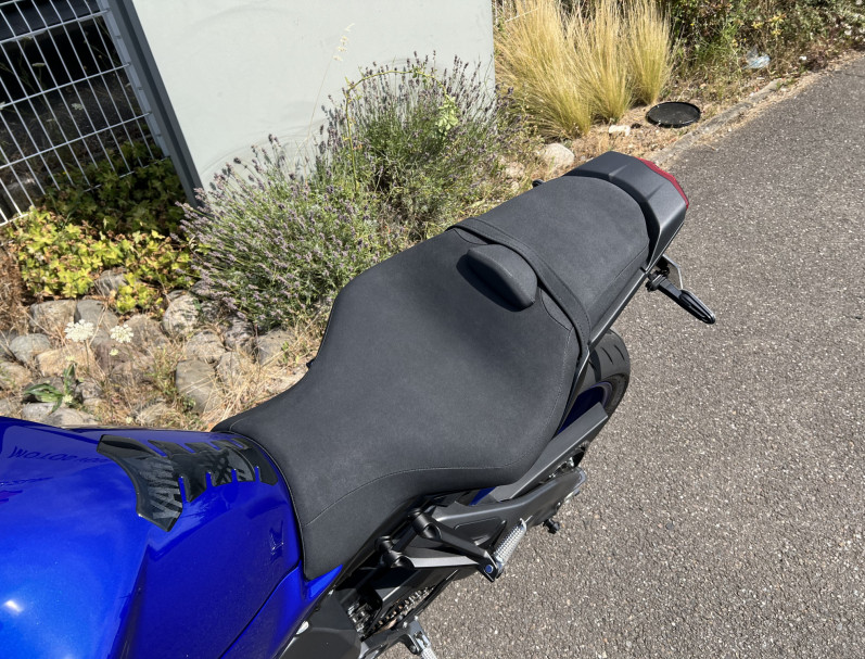 YAMAHA MT-10