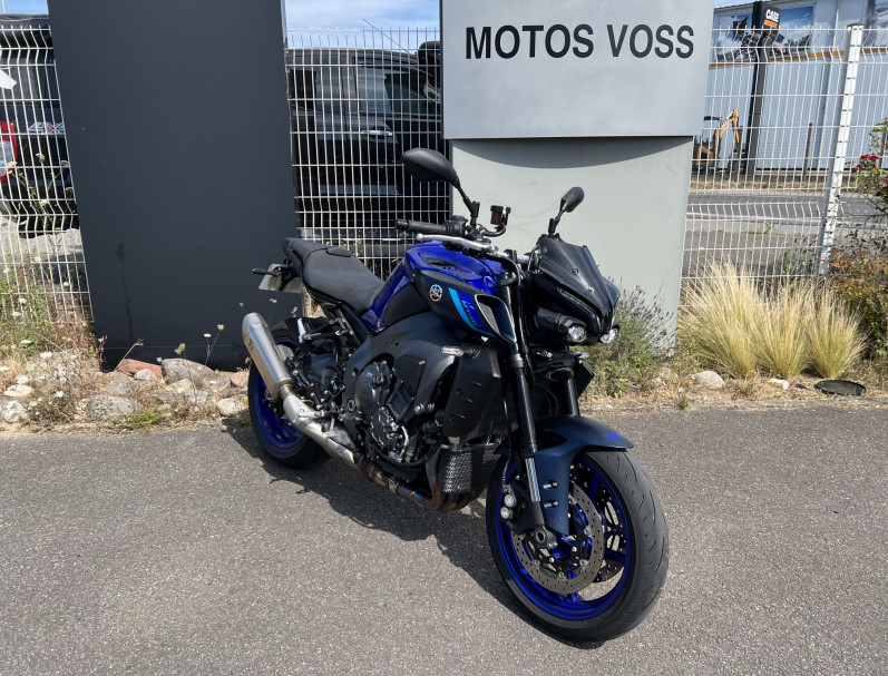 YAMAHA MT-10