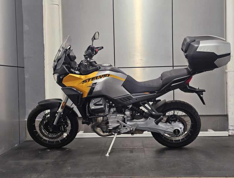MOTO GUZZI STELVIO 1000 RADAR