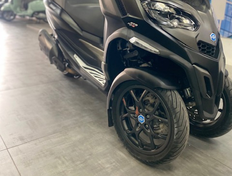PIAGGIO MP3 530 HPE EXCLUSIVE