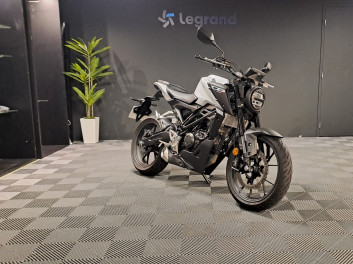 HONDA CB 125 R    CBR125 CB125R 