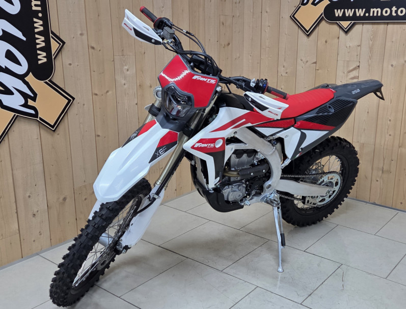 FANTIC XEF 250 ENDURO 2023 neuve 