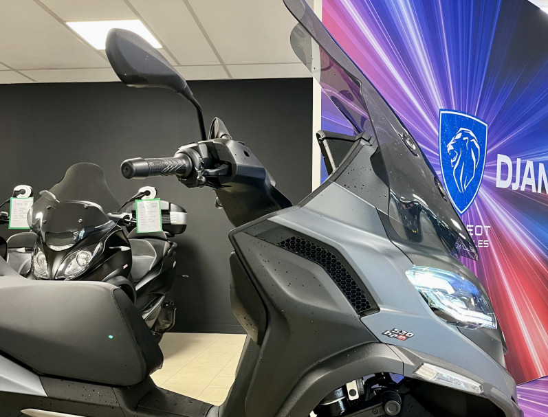 PIAGGIO MP3 530 HPE EXCLUSIVE