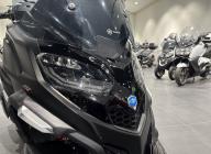 PIAGGIO MP3 400 HPE SPORT ABS ASR / MP3 400 HPE SPORT/ Garantie 