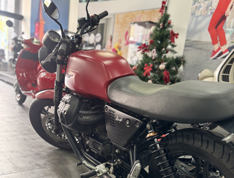 MOTO GUZZI V7 III STONE 750