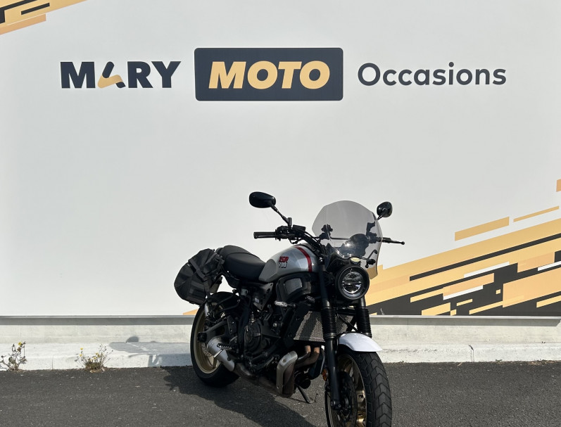 YAMAHA XSR 700 ABS