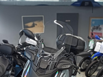 YAMAHA XMAX 300 Tech Max
