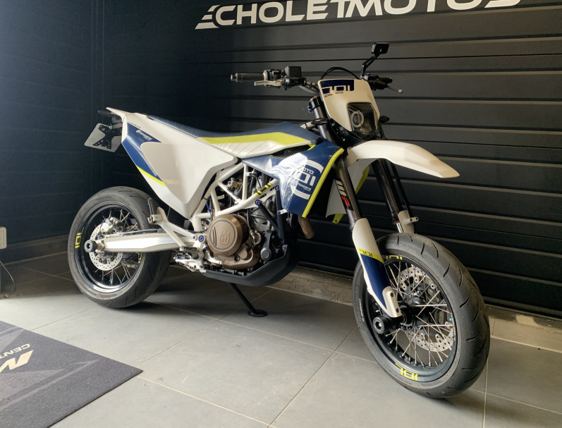HUSQVARNA 701 SUPERMOTARD