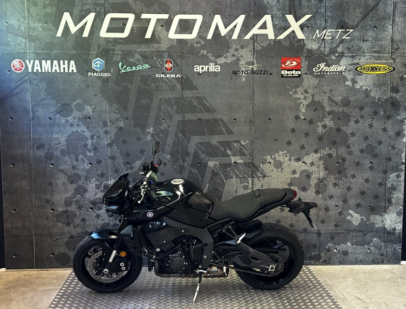 YAMAHA MT-10 BLACK 14000kms