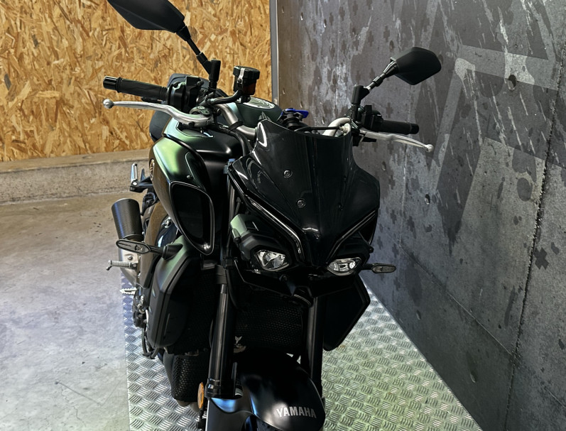 YAMAHA MT-10 BLACK 14000kms