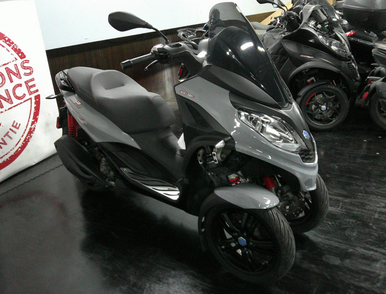 PIAGGIO MP3 300 HPE 2022 14096KM