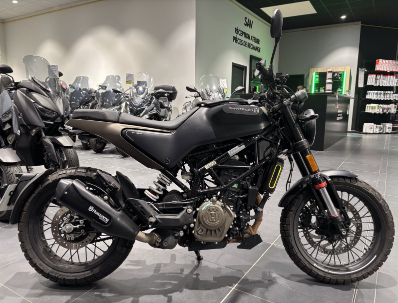 HUSQVARNA SVARTPILEN 125 / Garantie 