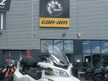 CAN-AM SPYDER RT