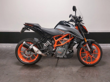 KTM DUKE 390