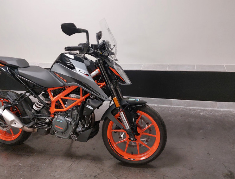 KTM DUKE 390
