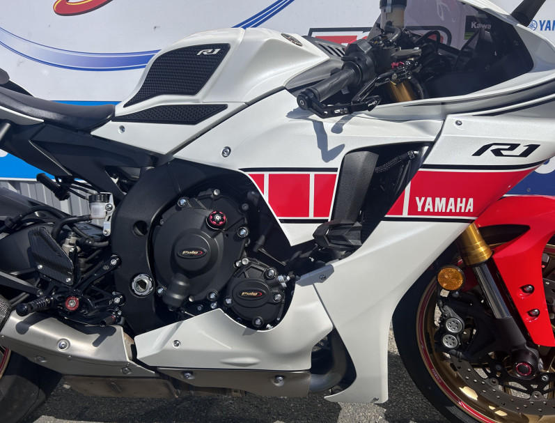 YAMAHA YZF-R1 WORLD GP 60TH ANNIVERSARY