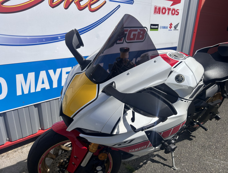 YAMAHA YZF-R1 WORLD GP 60TH ANNIVERSARY