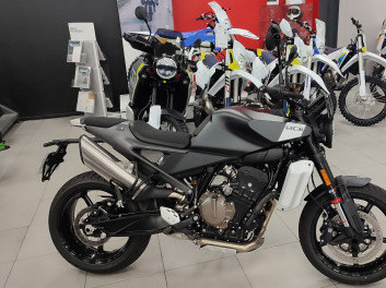HUSQVARNA SVARTPILEN 801