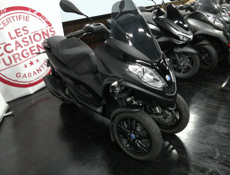 PIAGGIO MP3 300 HPE 2024 7900KM