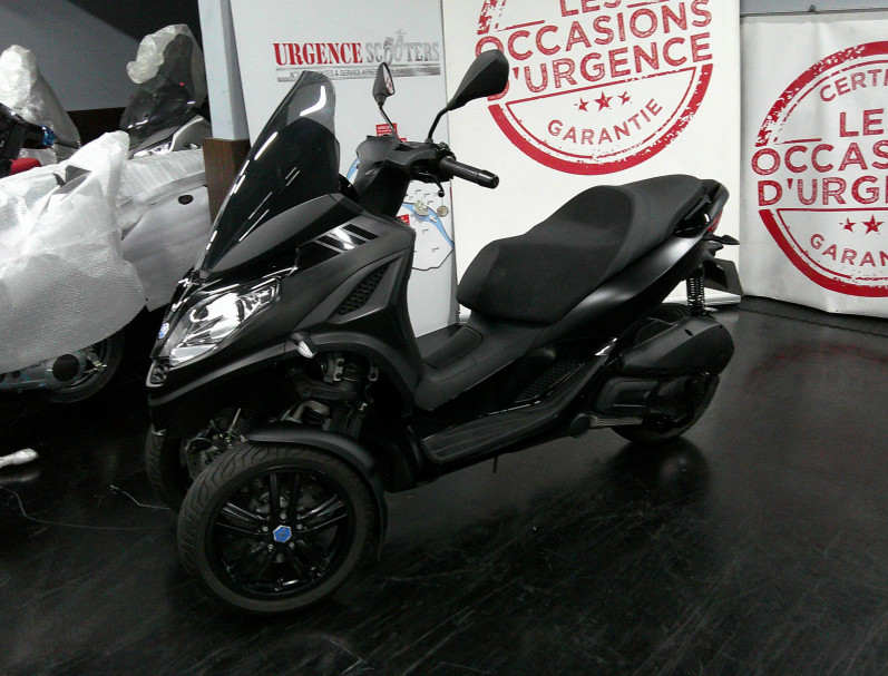 PIAGGIO MP3 300 HPE 2024 7900KM