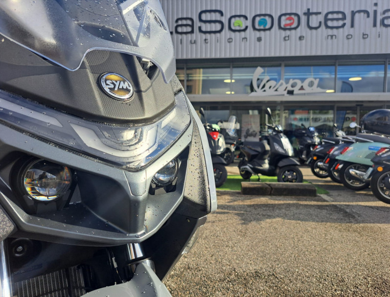 SYM MAXSYM 400 GT GARANTIE 5 ANS