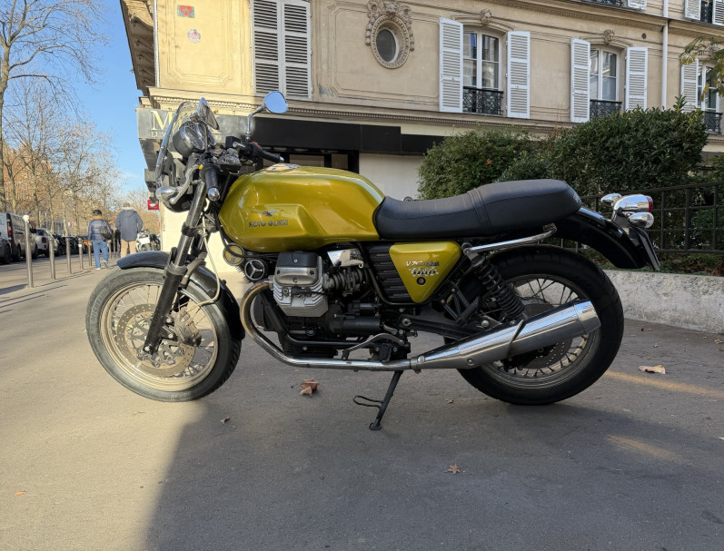 MOTO GUZZI V7 CAFE CLASSIC - ETAT EXCEPTIONNEL 
