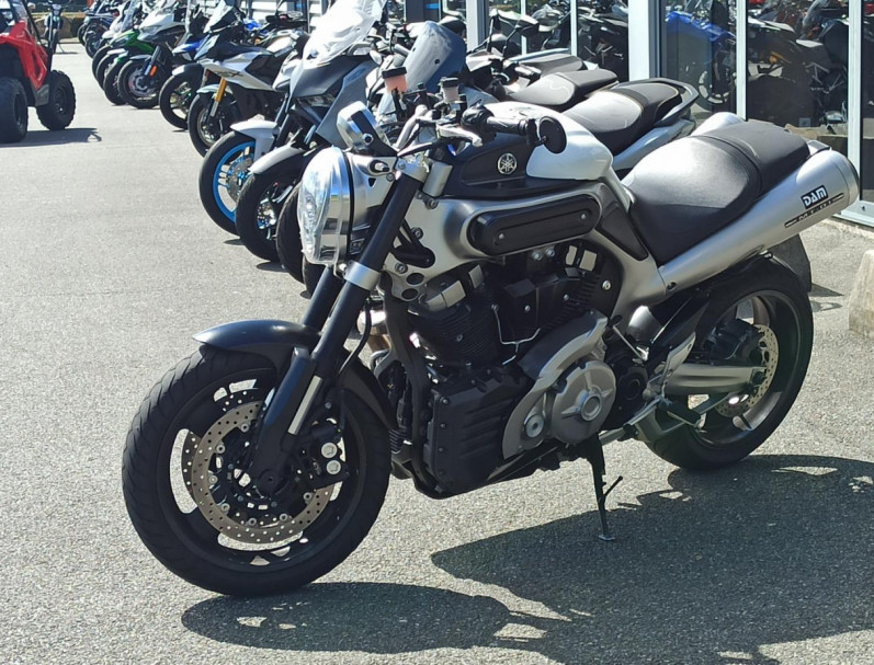 YAMAHA MT-01