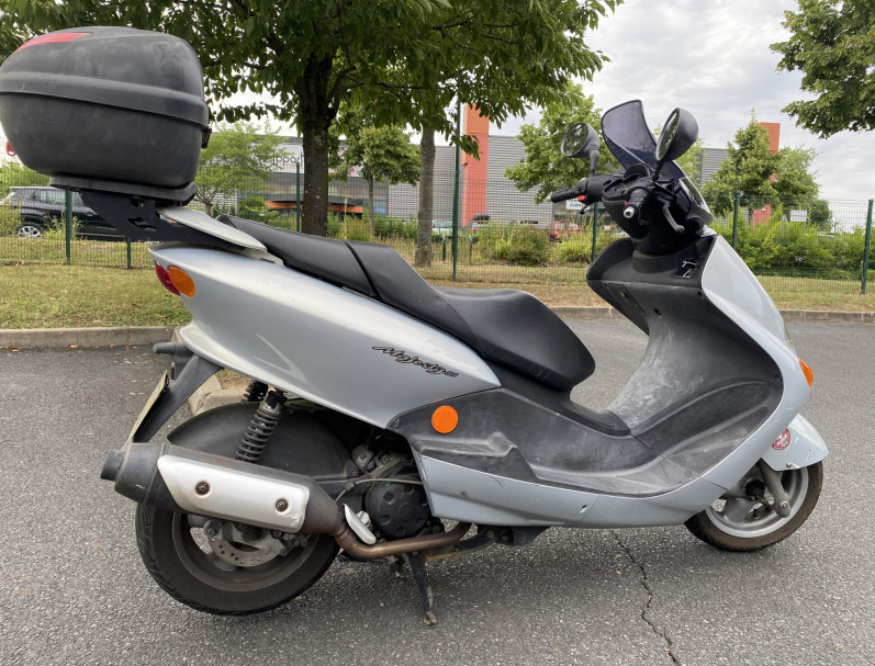 YAMAHA MAJESTY 125