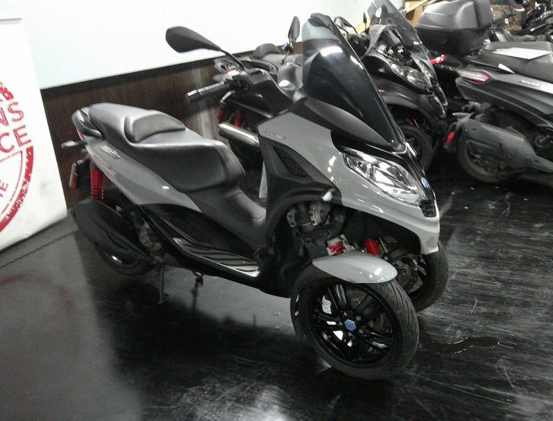 PIAGGIO MP3 300 HPE 2022 17300KM