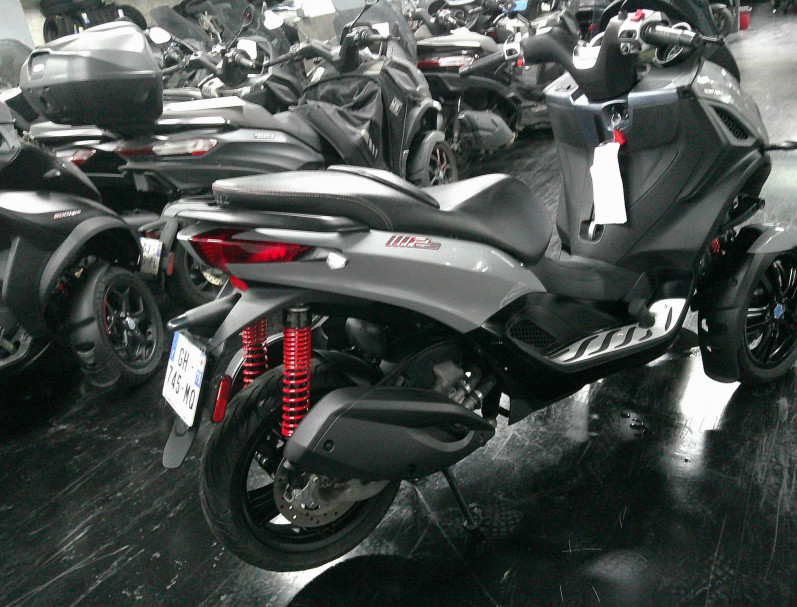 PIAGGIO MP3 300 HPE 2022 17300KM